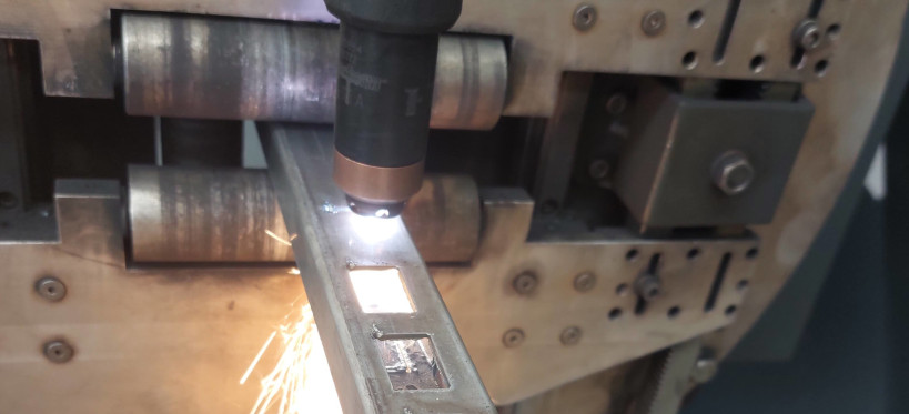 Corte plasma de tubos e cantoneiras img8